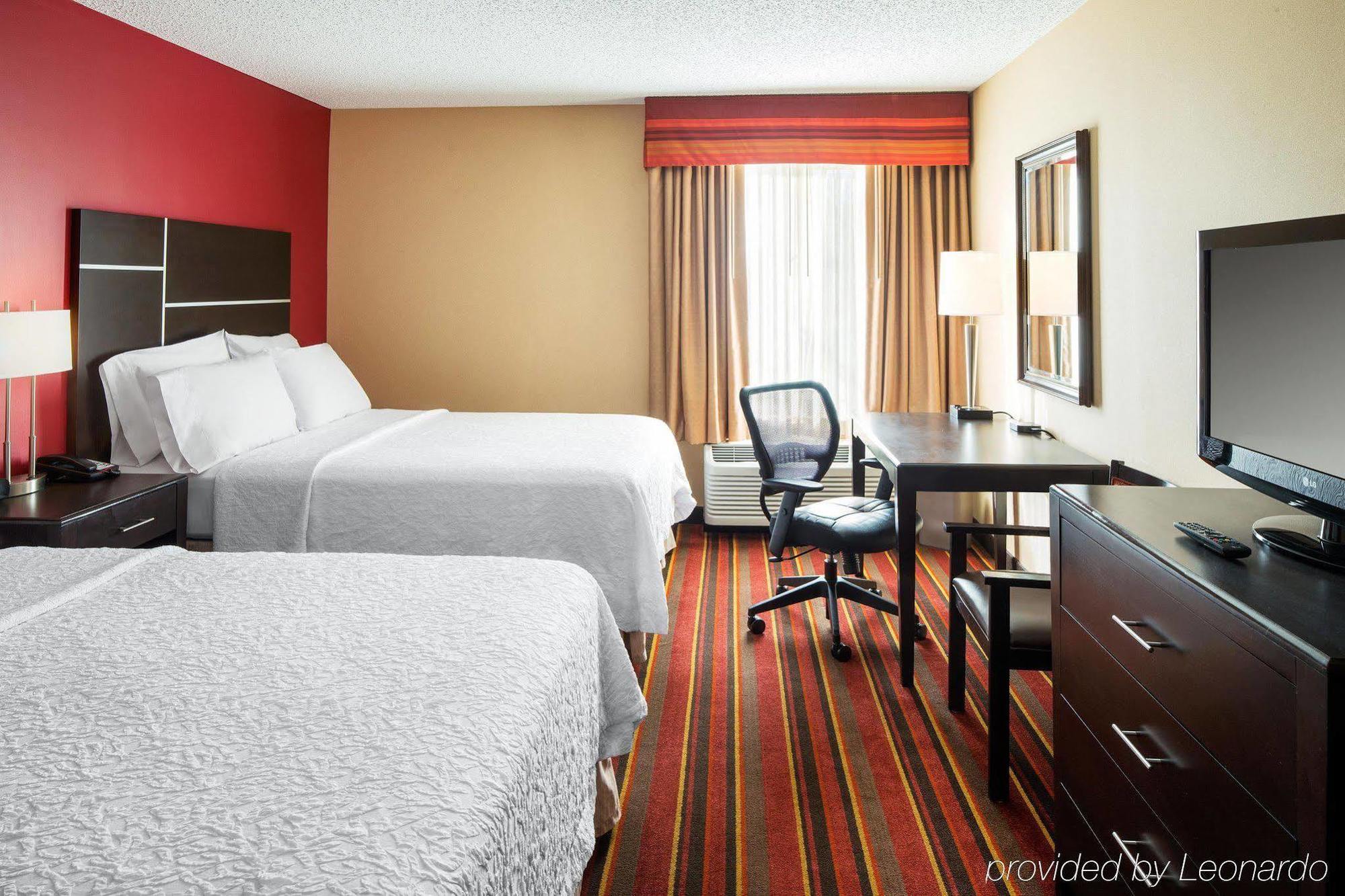 Hampton Inn Boulder/Луисвилл Экстерьер фото
