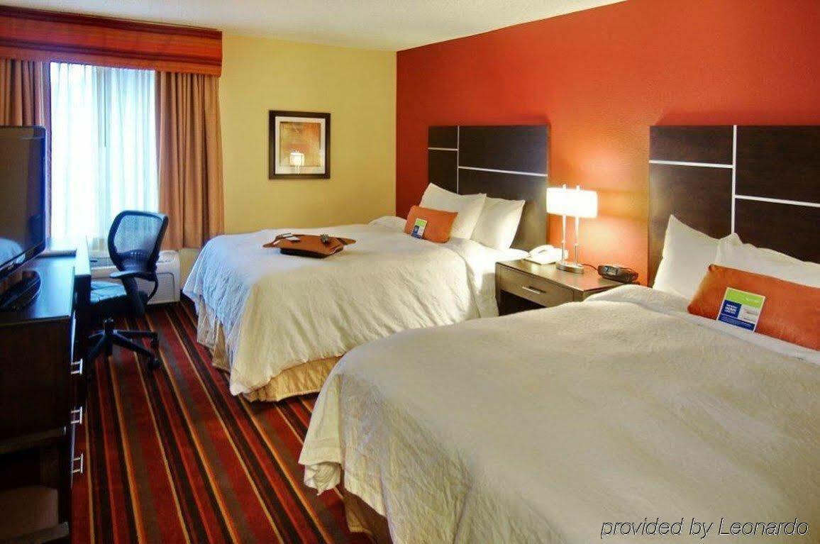Hampton Inn Boulder/Луисвилл Экстерьер фото